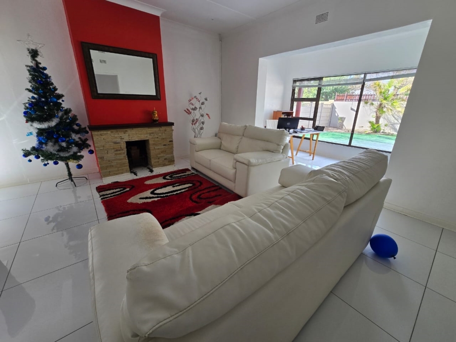 4 Bedroom Property for Sale in Dan Pienaar Free State